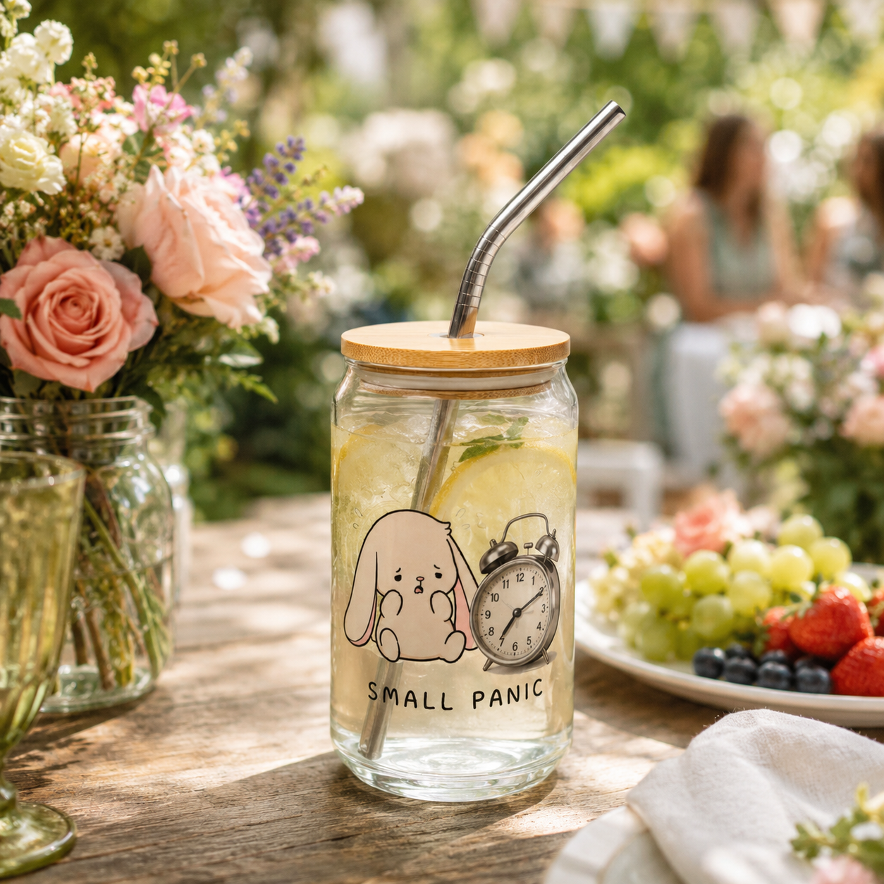 Small Panic Bunny - Can-shaped glass